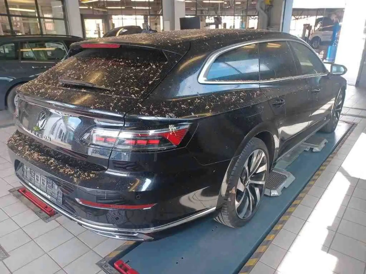 Volkswagen Arteon Shooting Brake R-Line2.0TDI DSG LED Navi Schwarz - 2
