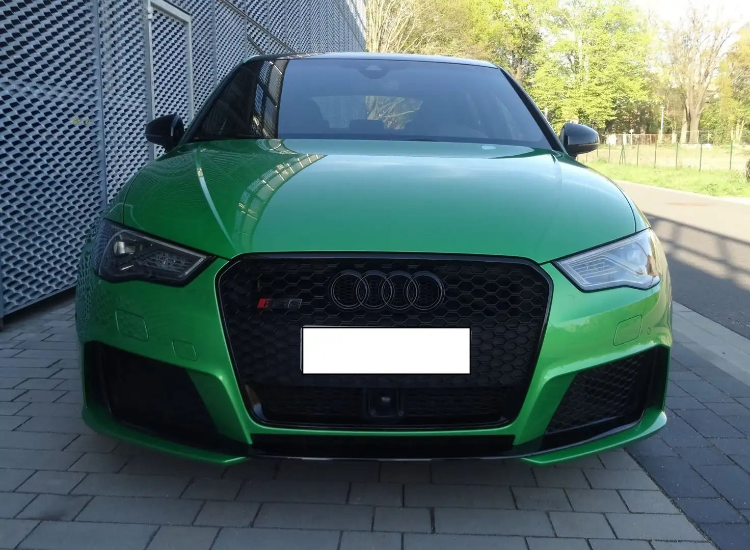 Audi RS3 RS 3 Sportback exclusive Applegreen Grün - 2