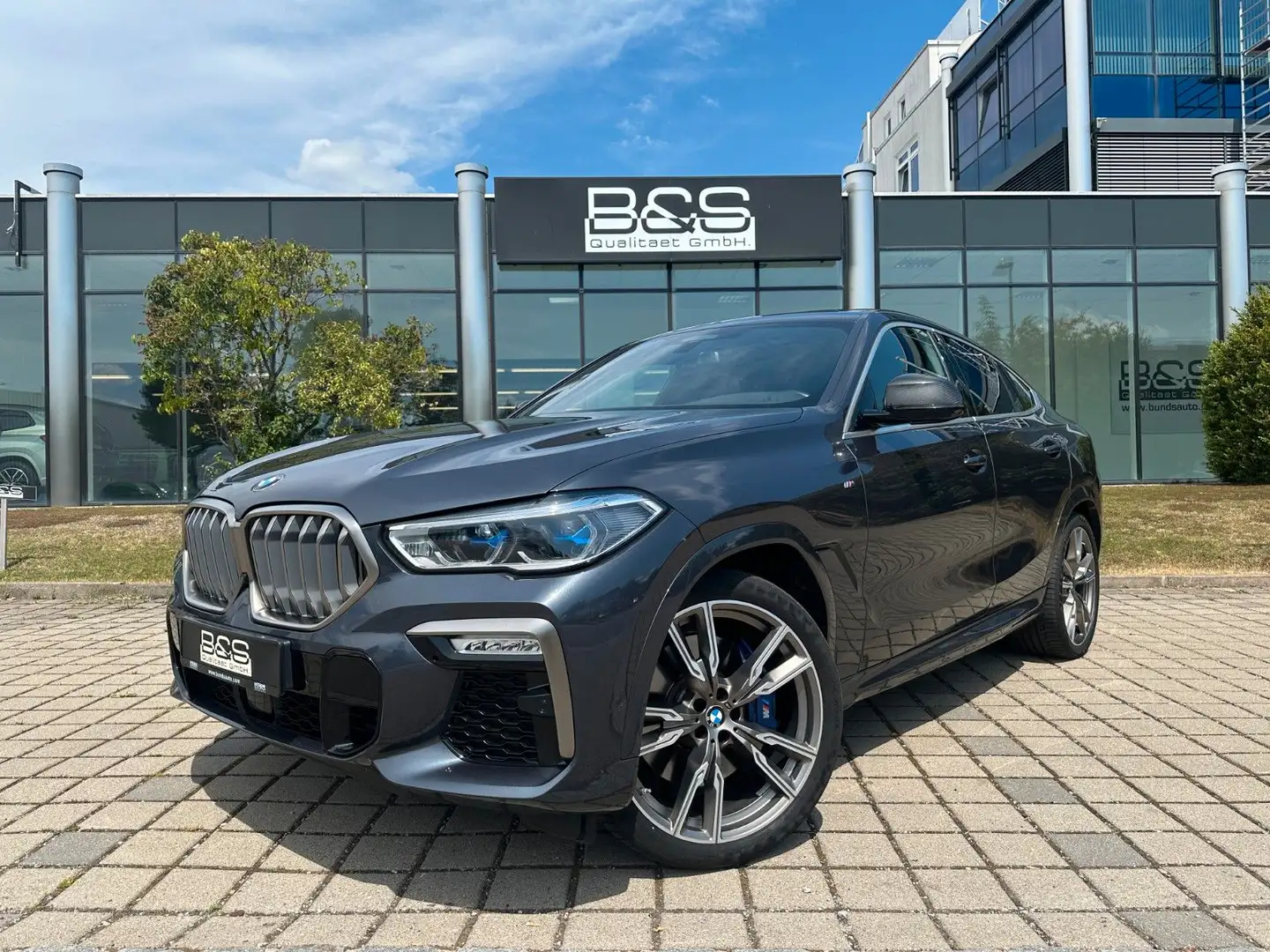 BMW X6 M ACC,HUD,SKYL,LASER,B&W,AHK,22",SOFTCL Grau - 1