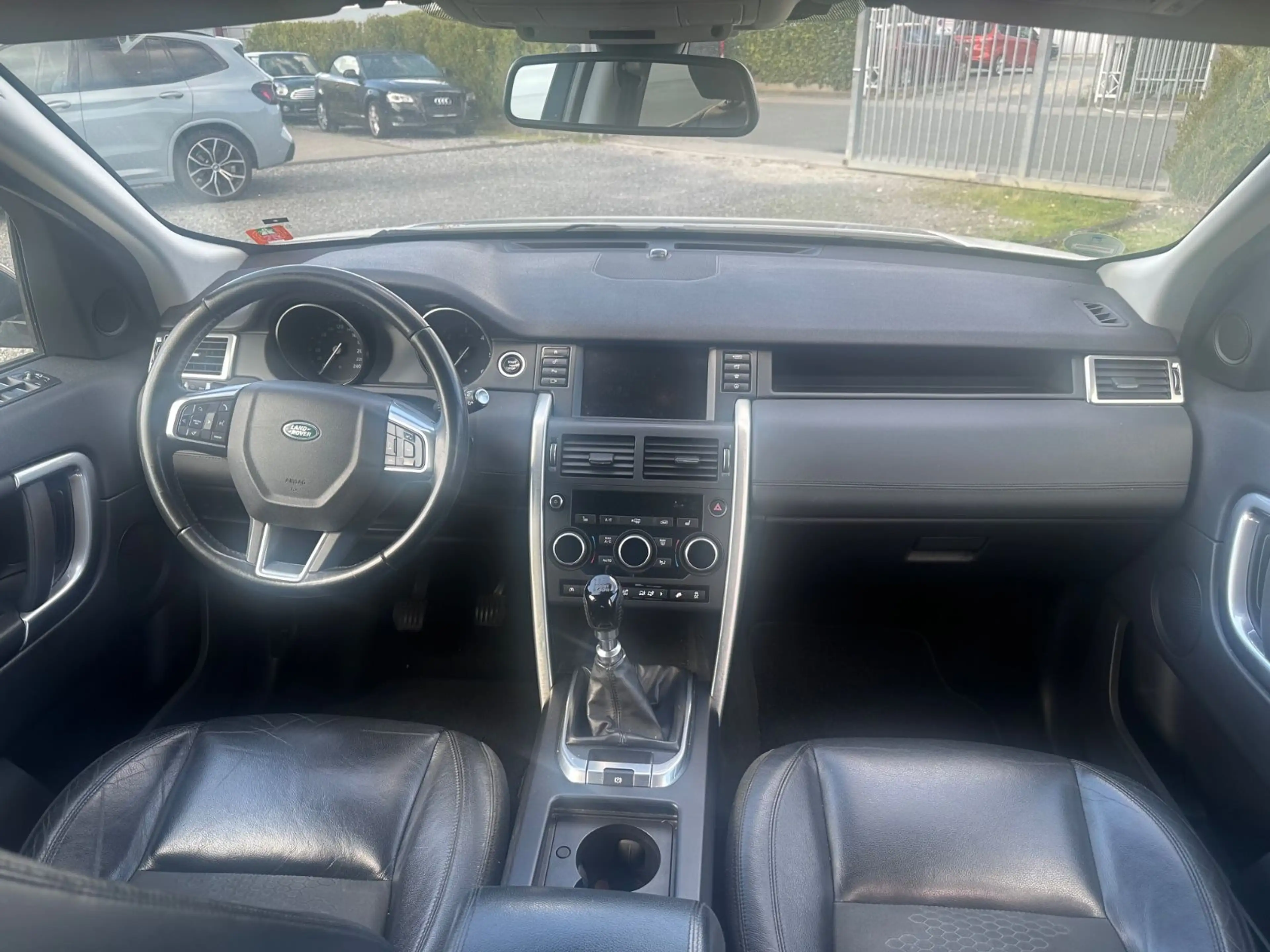 Land Rover Discovery Sport SE AWD Navi Xenon Teilleder — photo 8