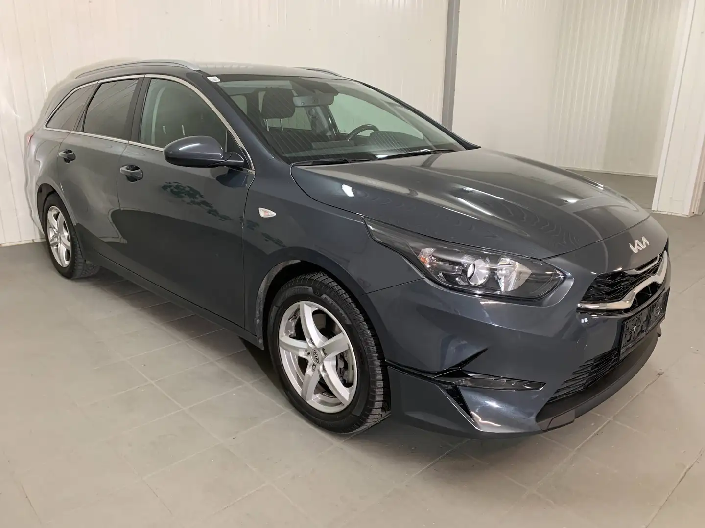 Kia Ceed SW / cee'd SW SW 1.6 CRDI ISG Silver 48V Grau - 1