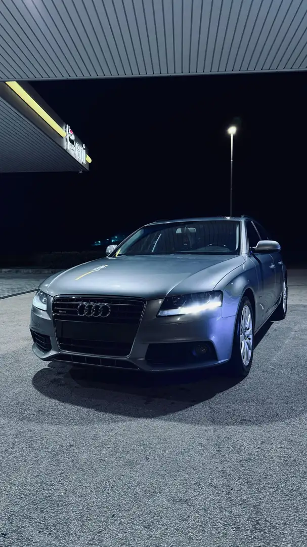 Audi A4 Avant 2.0 tdi Ambiente quattro - 2