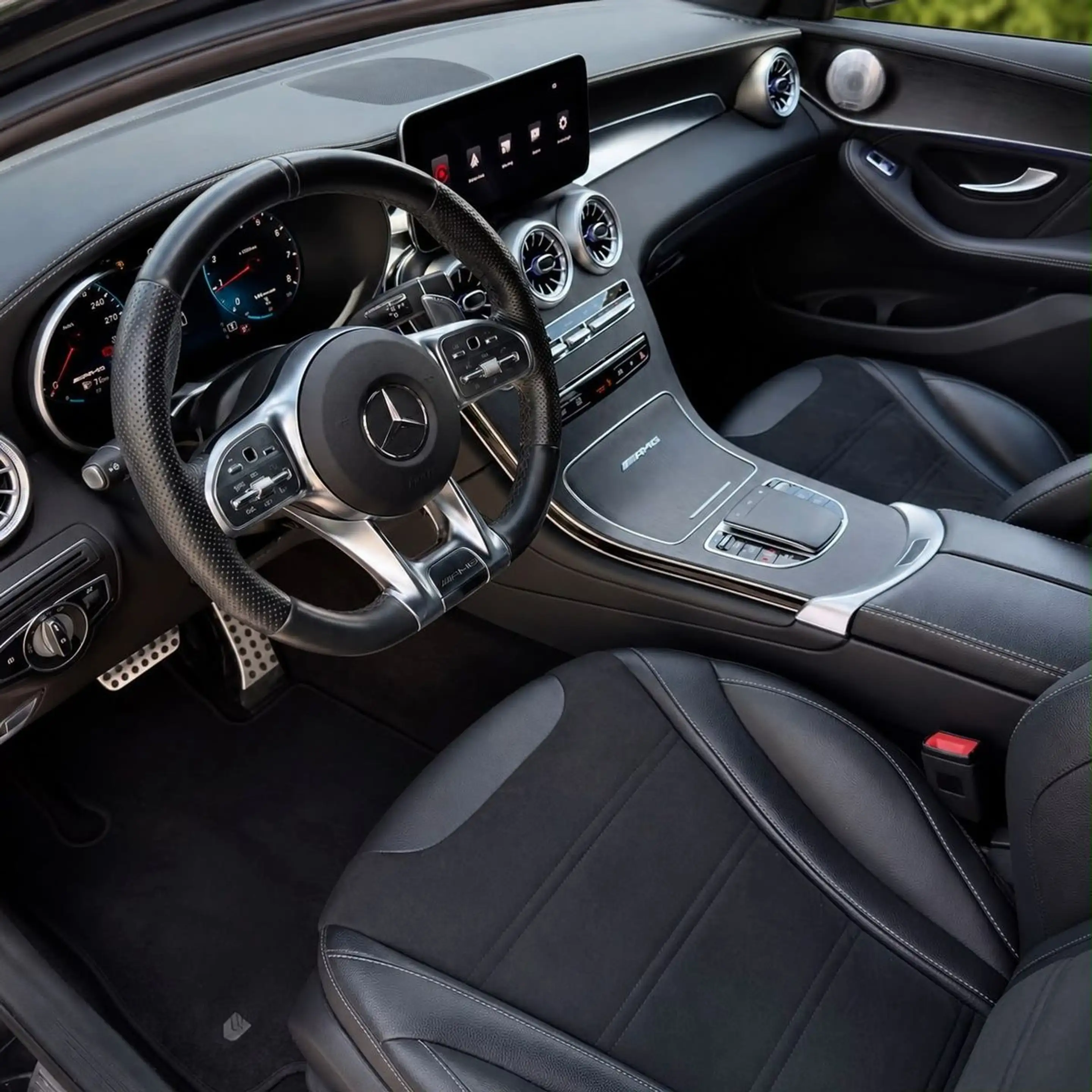 Mercedes-Benz GLC 63 AMG 4Matic Digital/Ambiente/Burmester — photo 7