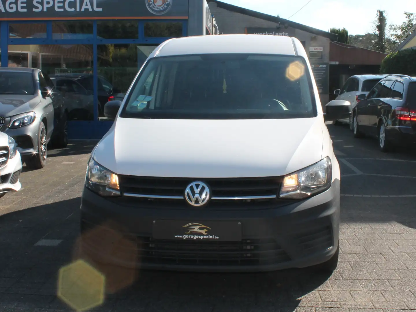Volkswagen Caddy Maxi 2.0 TDi SCR Conceptline Wit - 2