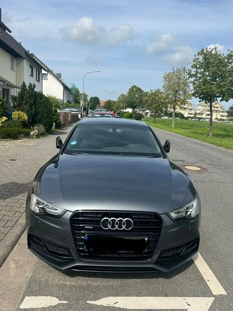 Audi A5 2.0 TDI (140kW) quattro sline Grau - 1
