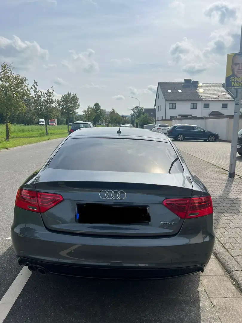 Audi A5 2.0 TDI (140kW) quattro sline Grau - 2