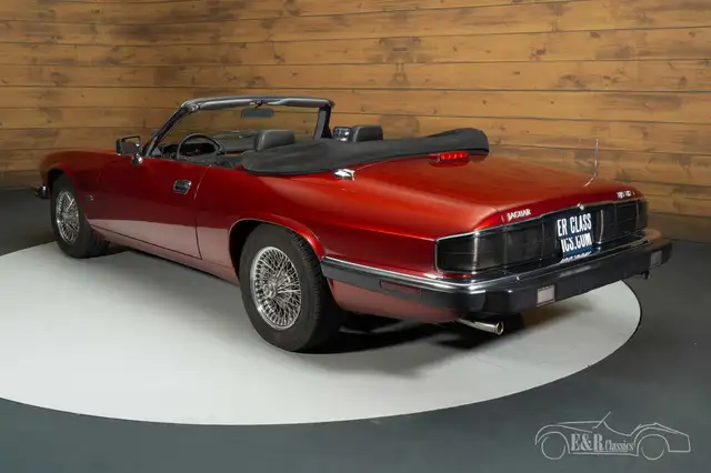 Jaguar XJS view 15