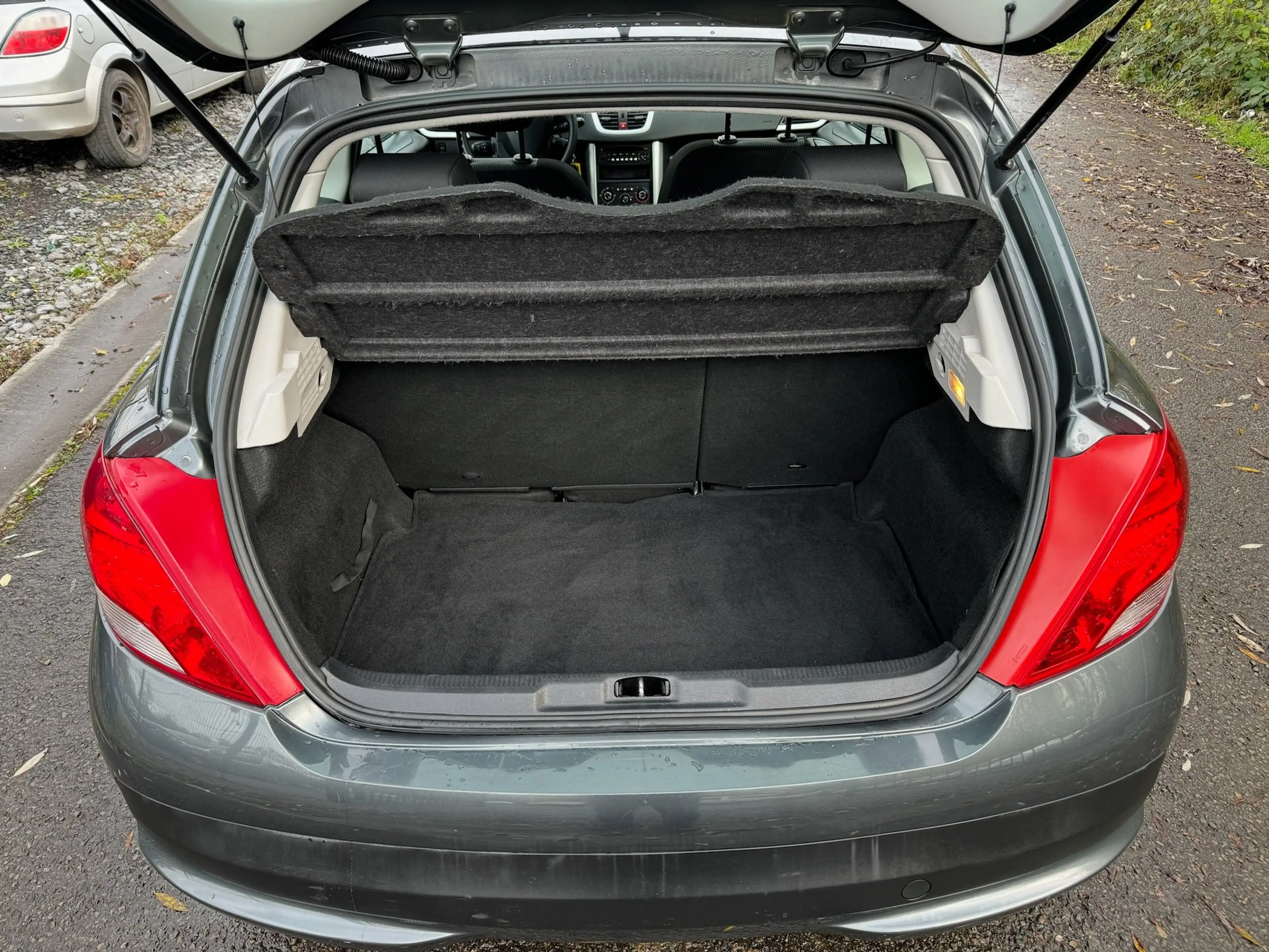 Peugeot 207 + 1.4 Hdi 99.500Km / Clim/ V.E/ V.C./ GAR12 M — photo 13