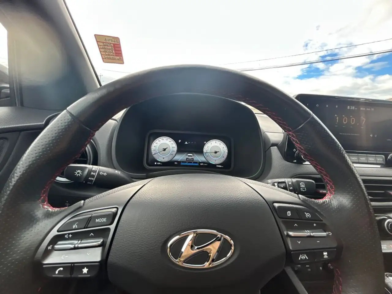 Hyundai KONA снимка Hyundai KONA