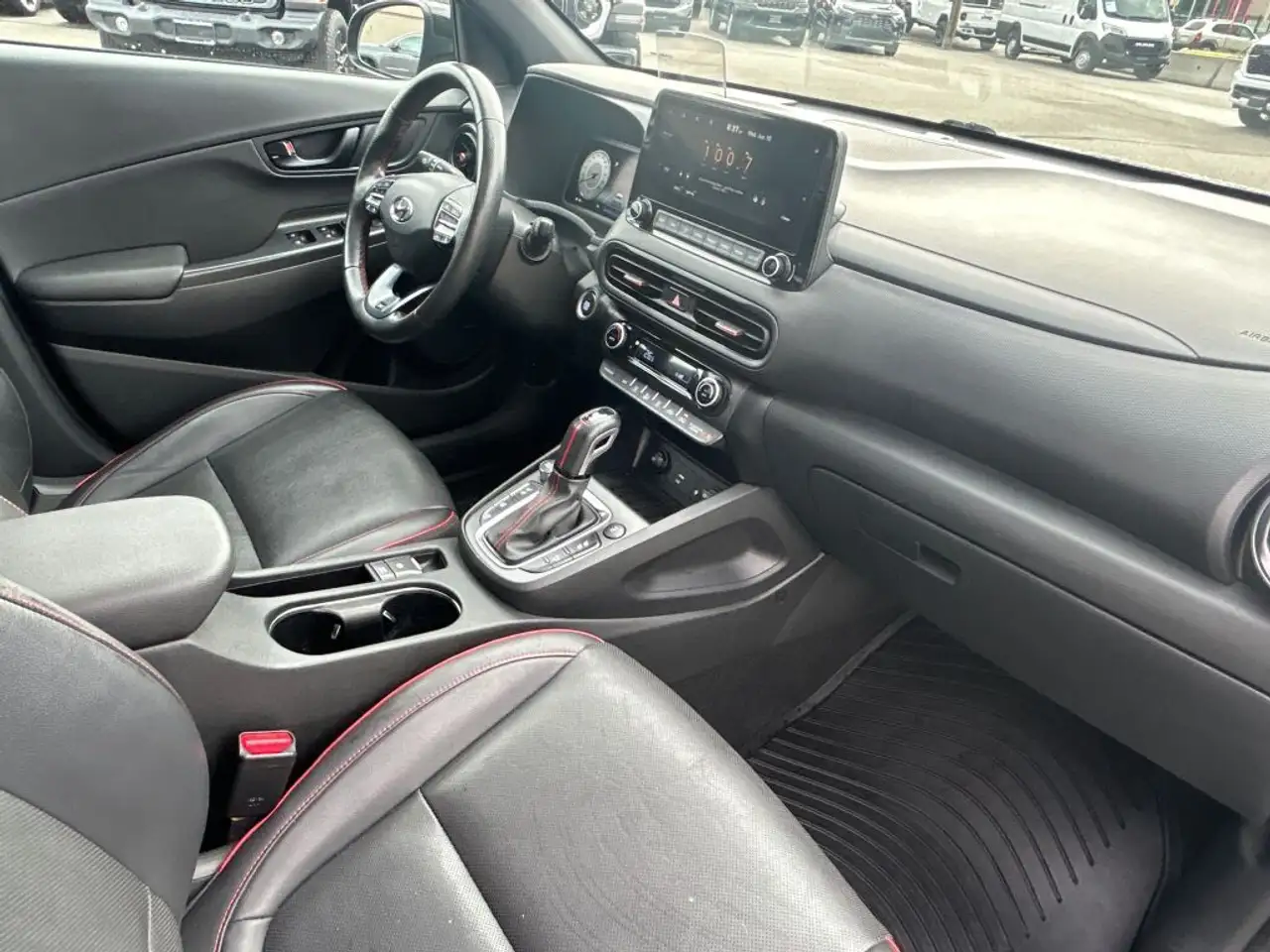 Hyundai KONA снимка Hyundai KONA