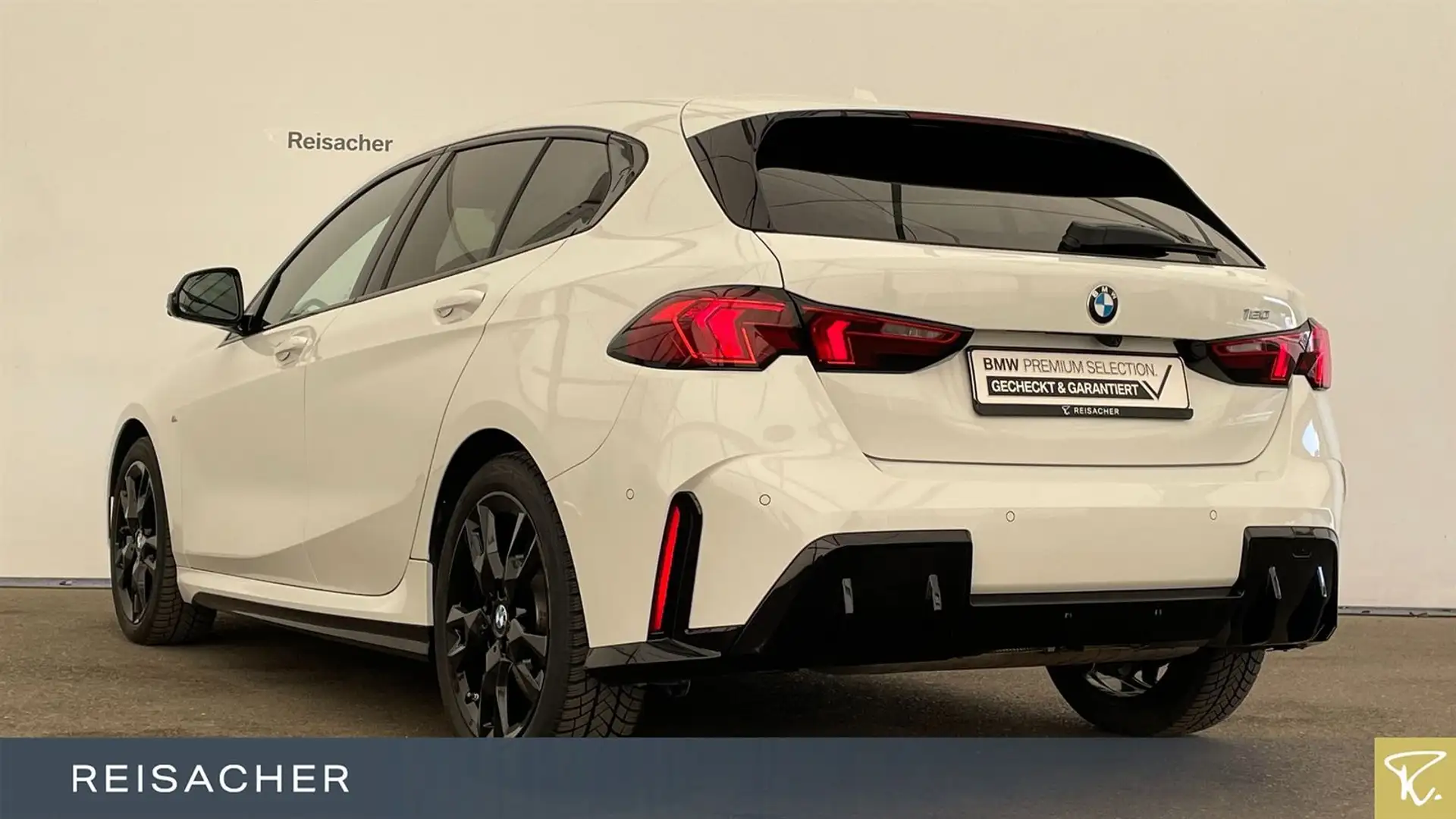 BMW 120 A M Sport Pano AHK 360 ACC H&K HuD 18"LM - 2