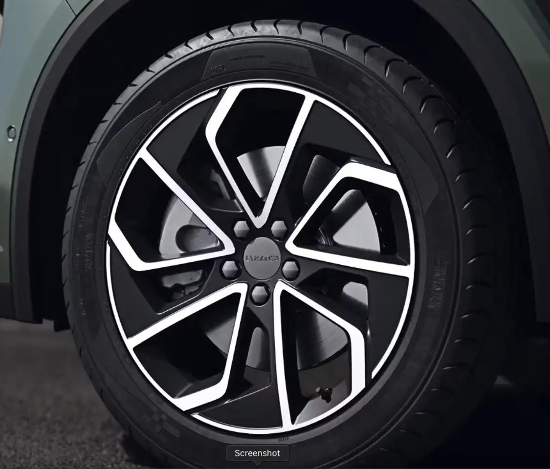 Lynk & Co 01