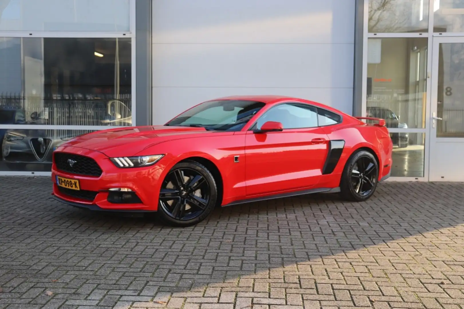 Ford Mustang FASTBACK 2.3 ECOBOOST/370PK/ROUSH UITL/6BAK/19 Rood - 1