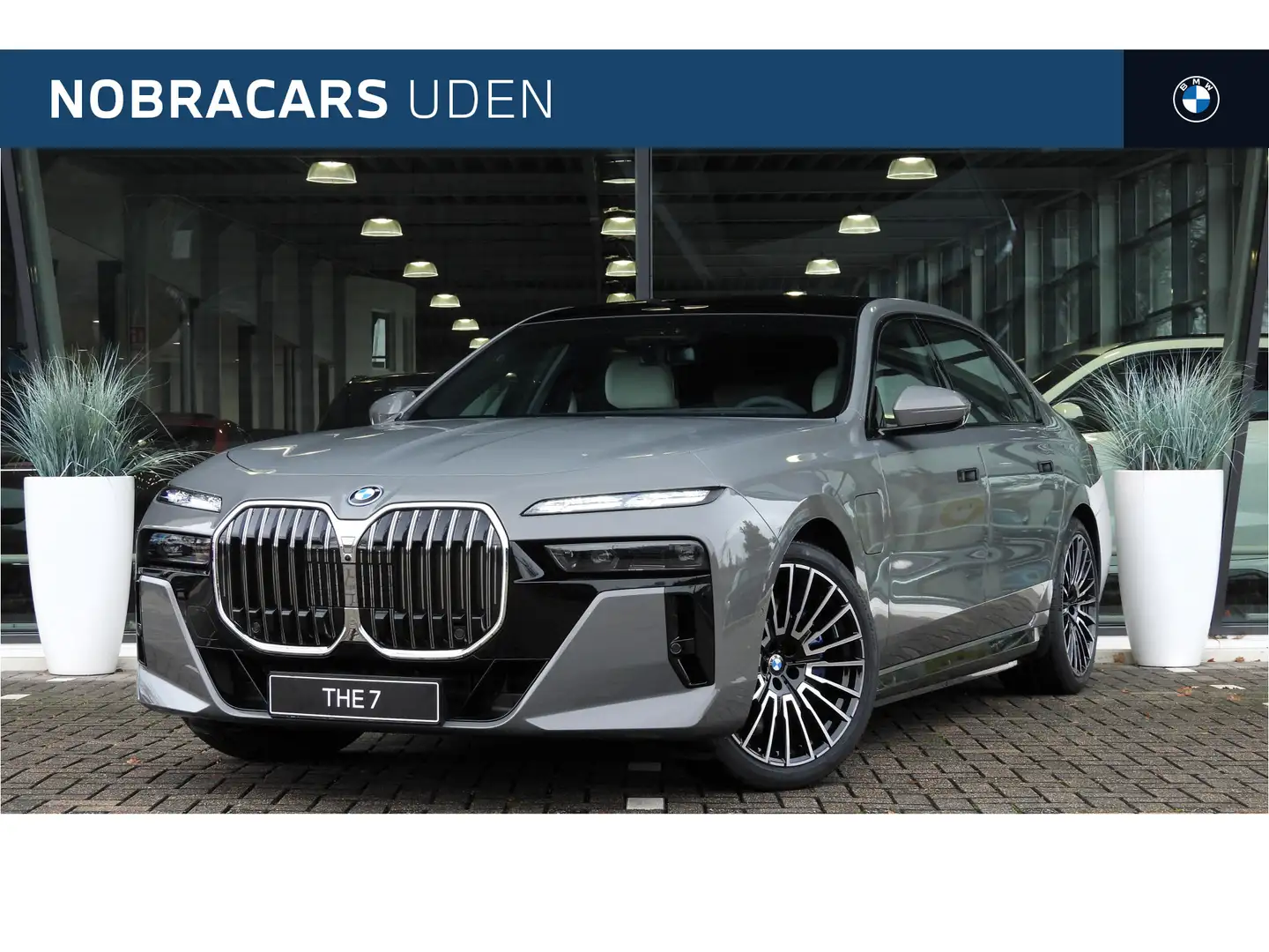 BMW 750 7 Serie 750e xDrive M Sport Automaat / Panoramadak Gris - 1