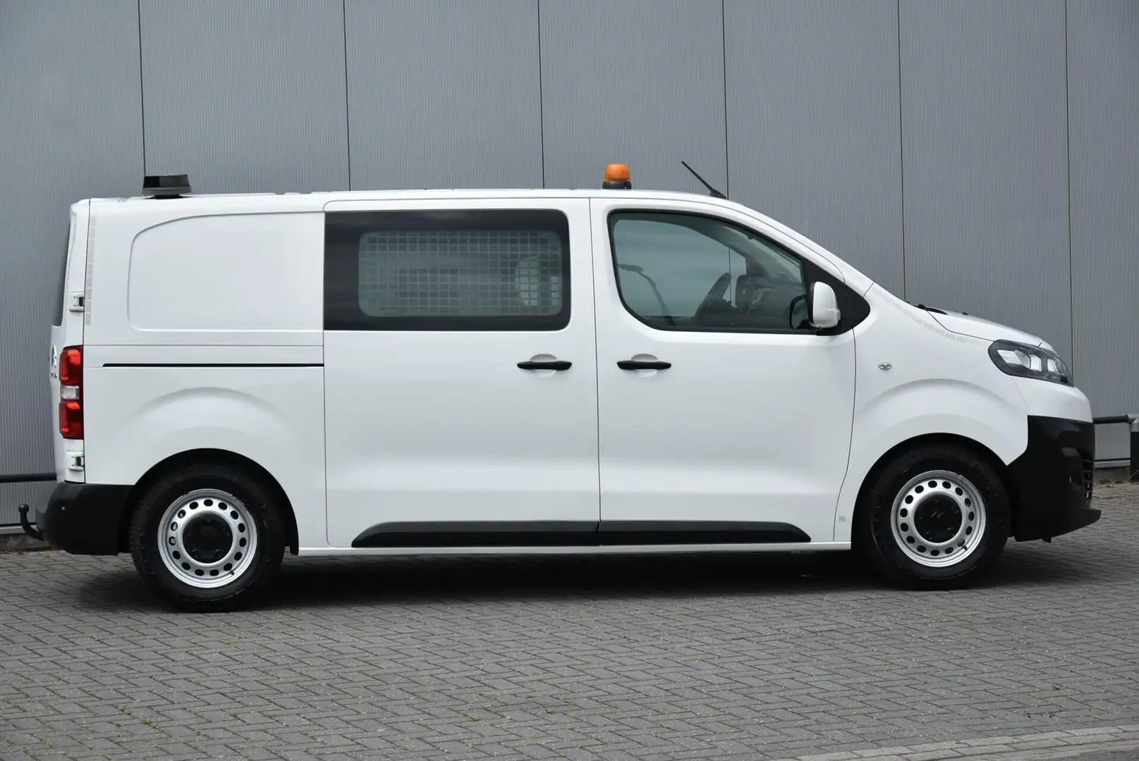 Citroen Jumpy bestel 1.6 BlueHDI 95 Comfort M S&S Blanc - 2