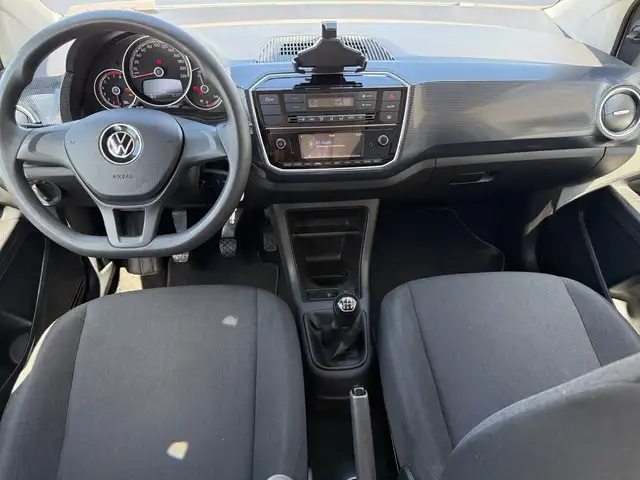 Volkswagen Up! view 8