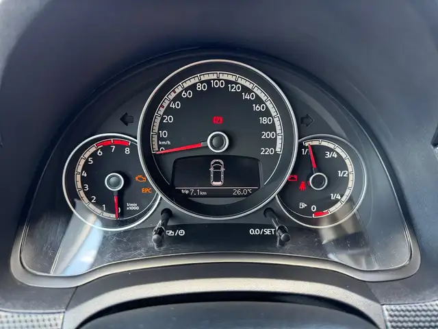 Volkswagen Up! view 12
