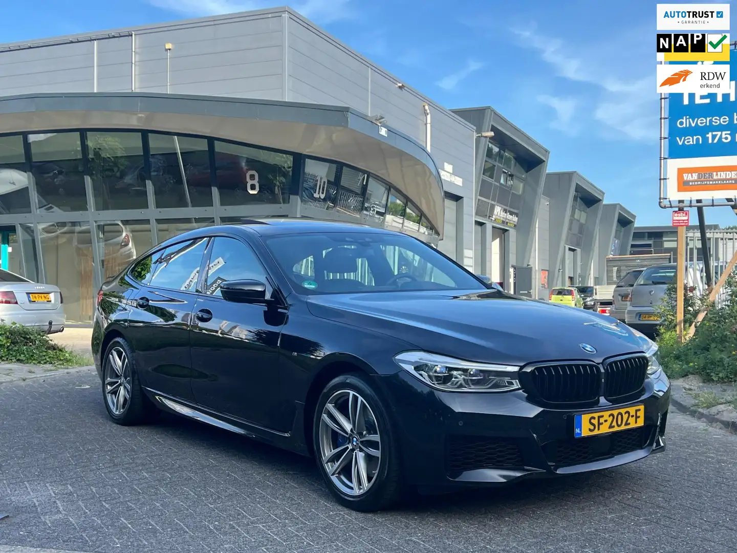 BMW 630 6-serie Gran Turismo 630i M High Executive PANO LE Noir - 1
