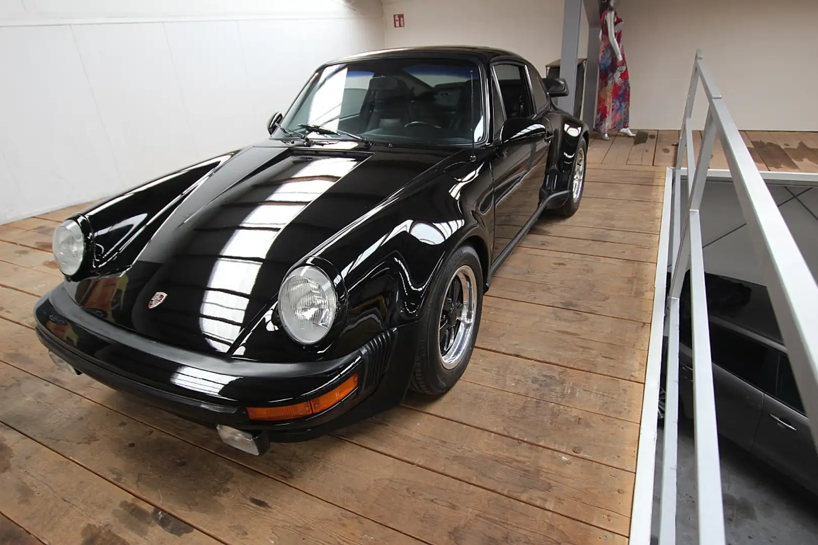 Porsche 911 Turbo Umbau, Restauriert , H-Zulassung Schwarz - 1