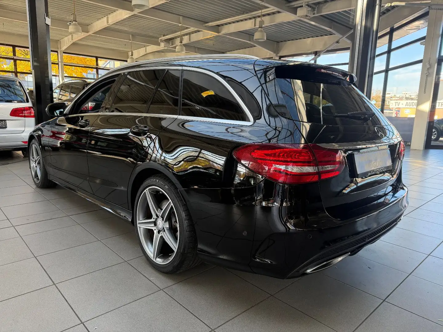Mercedes-Benz C 250 D T AMG -Line Automatik, Navi, Schwarz - 2