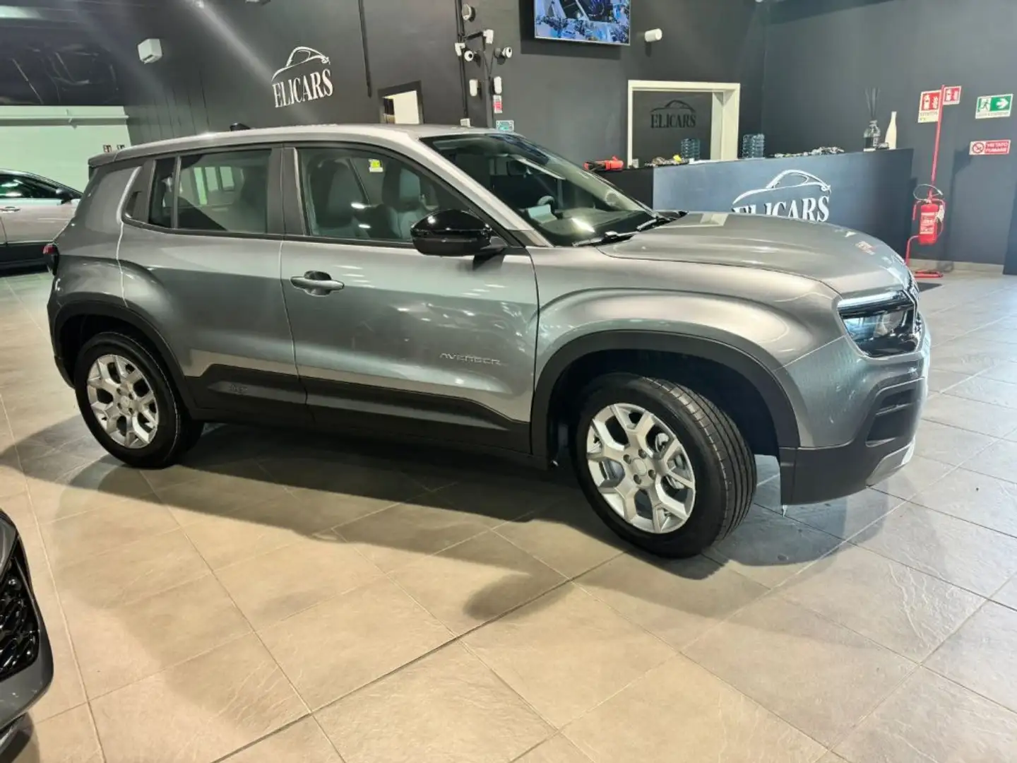Jeep Avenger 1.2 Turbo 100 CV Longitude Grigio - 2