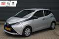 Toyota Aygo 1.0 VVT-i x-fun Grijs - thumbnail 1