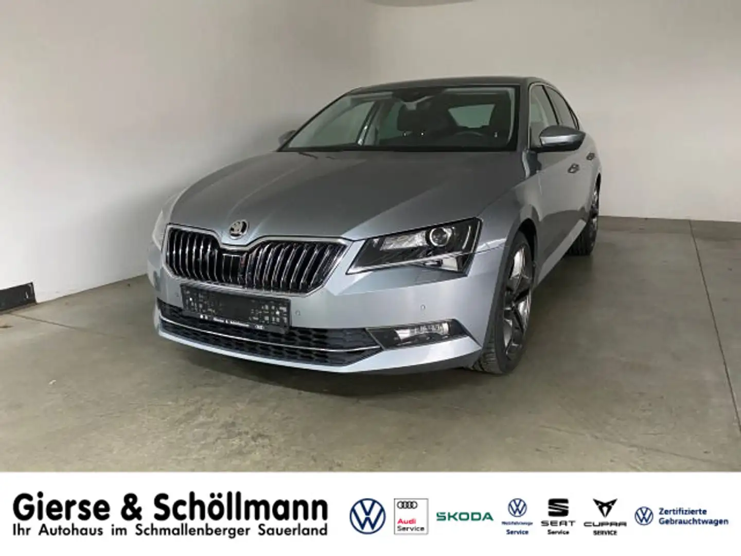 Skoda Superb III Ambition 1.4 TSI SHZ+KLIMAAUTO+XENON Grau - 1