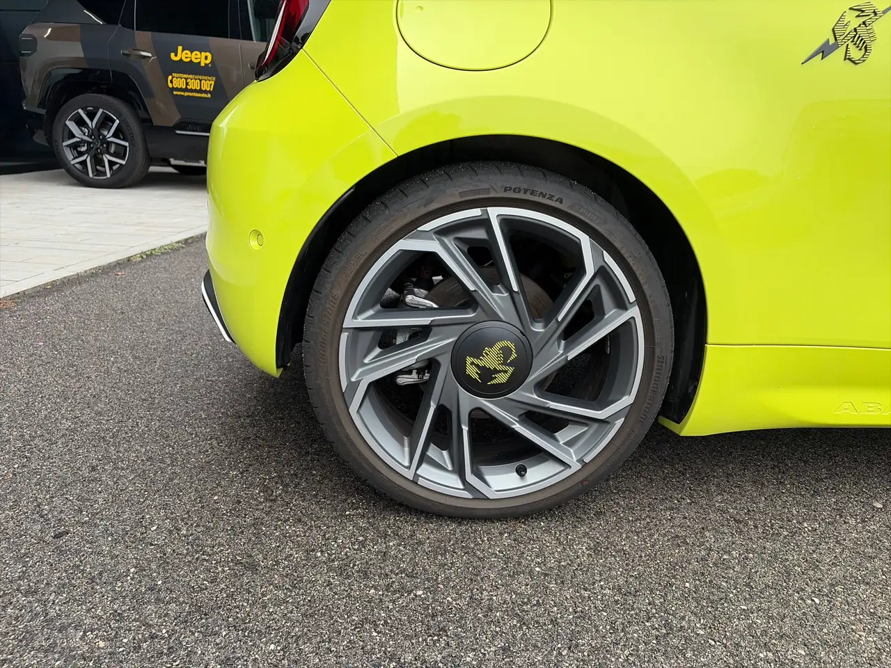 Abarth 500e 2025