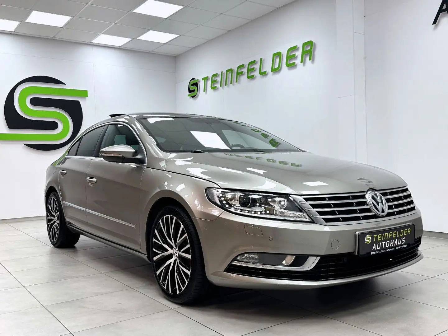 Volkswagen CC 2.0 TDI BMT / KAMERA / PANORAMA / ALCANTARA Hnědá - 1