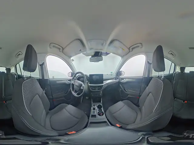 Ford Focus view 13