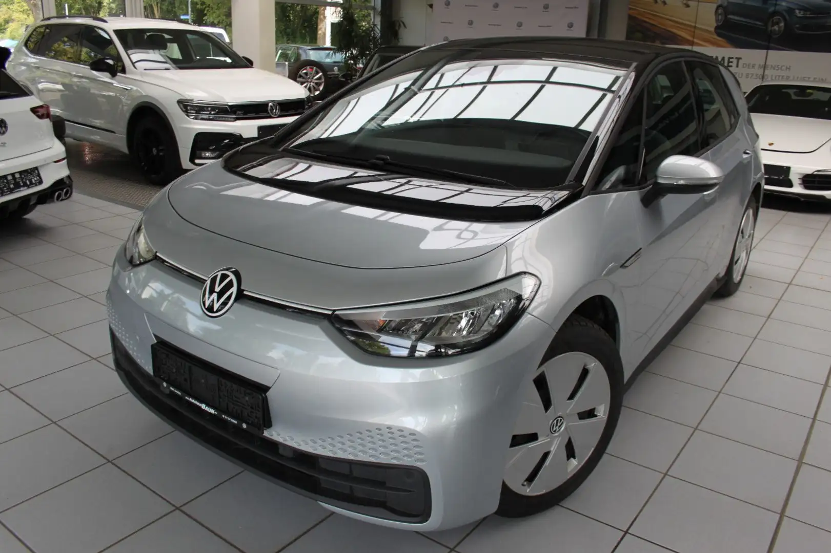 Volkswagen ID.3 PRO/PERF/STZHZ/ACC/AHK/NAVIPRO/APP/2ZON/LED Silber - 1