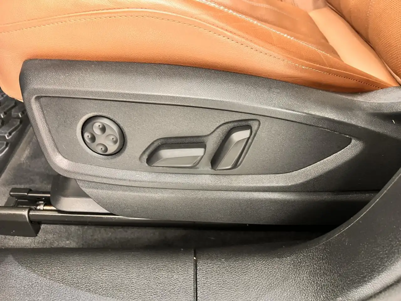 Audi Q5 снимка Audi Q5