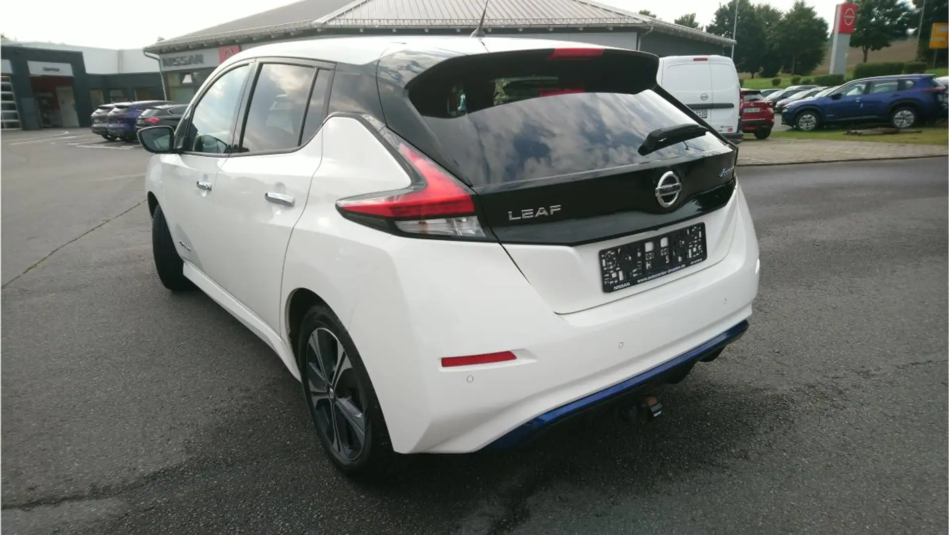 Nissan Leaf (ZE1) e+ Tekna 62 kWh Weiß - 2