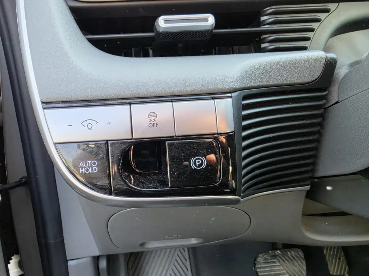 Hyundai IONIQ 5 снимка Hyundai IONIQ 5