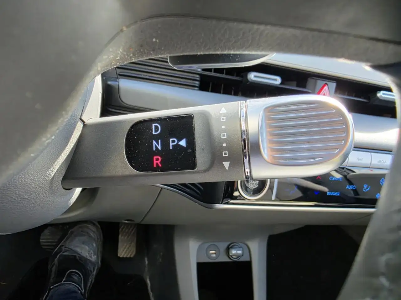 Hyundai IONIQ 5 снимка Hyundai IONIQ 5
