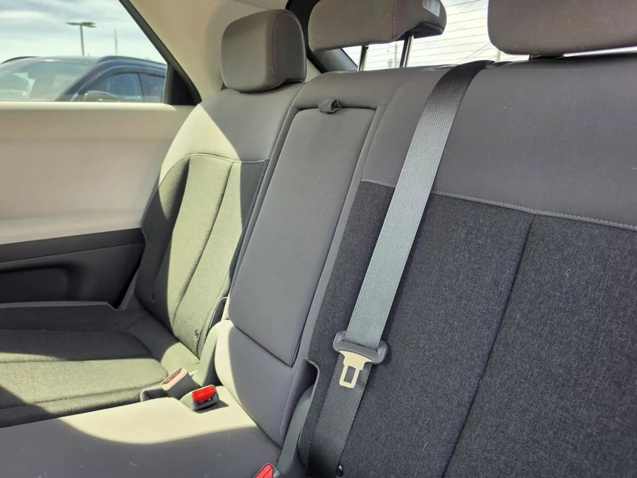 Hyundai IONIQ 5 снимка Hyundai IONIQ 5