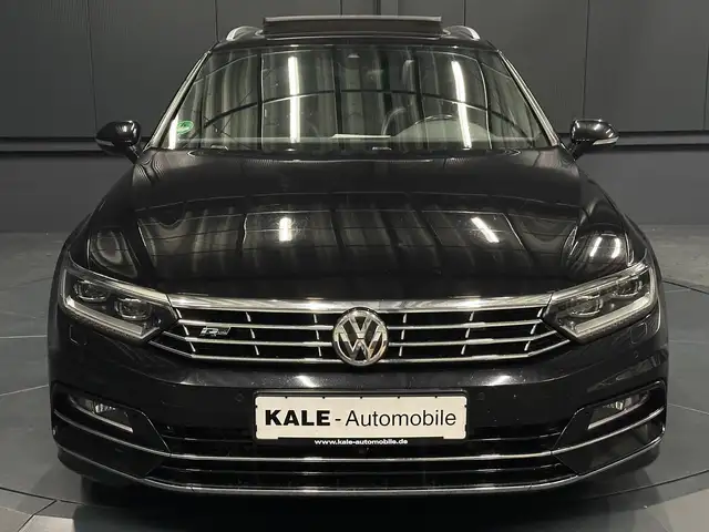 Volkswagen Passat view 8