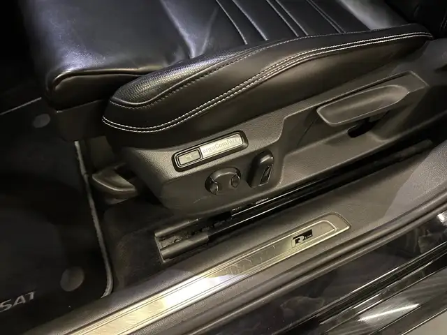Volkswagen Passat view 17