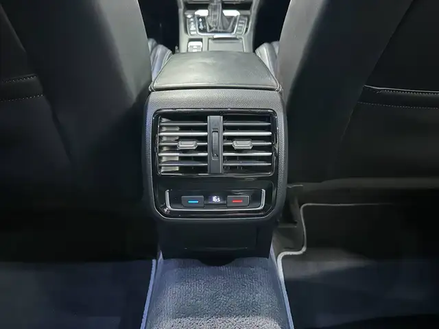 Volkswagen Passat view 29