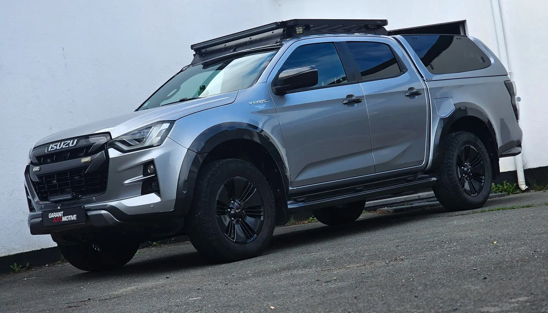 Isuzu D-Max UNIEKE V-CROSS *FULL OPTION €28091 EX BTW/NETTO Zilver - 1