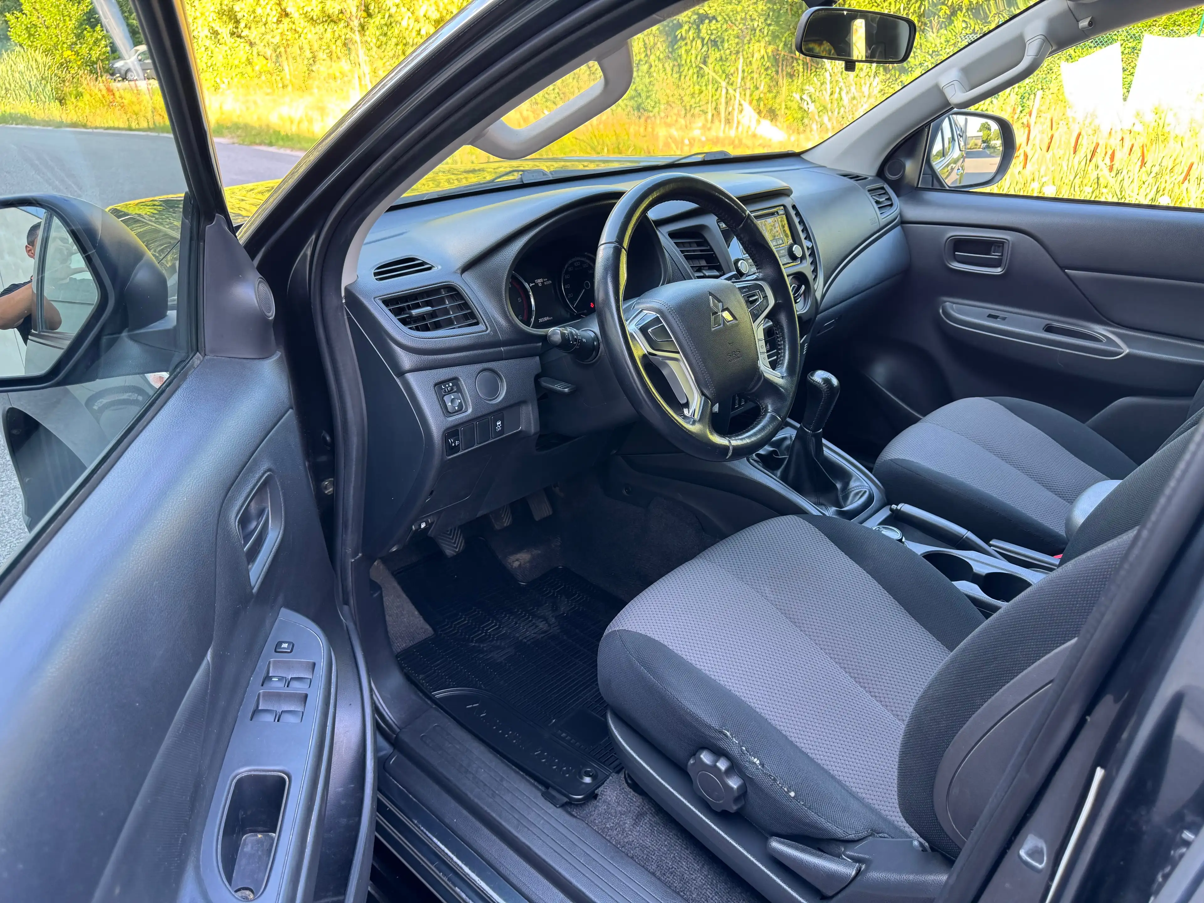 Mitsubishi L200 2.3 DI-D / Manual / 4WD / Only Export Afrik — photo 9