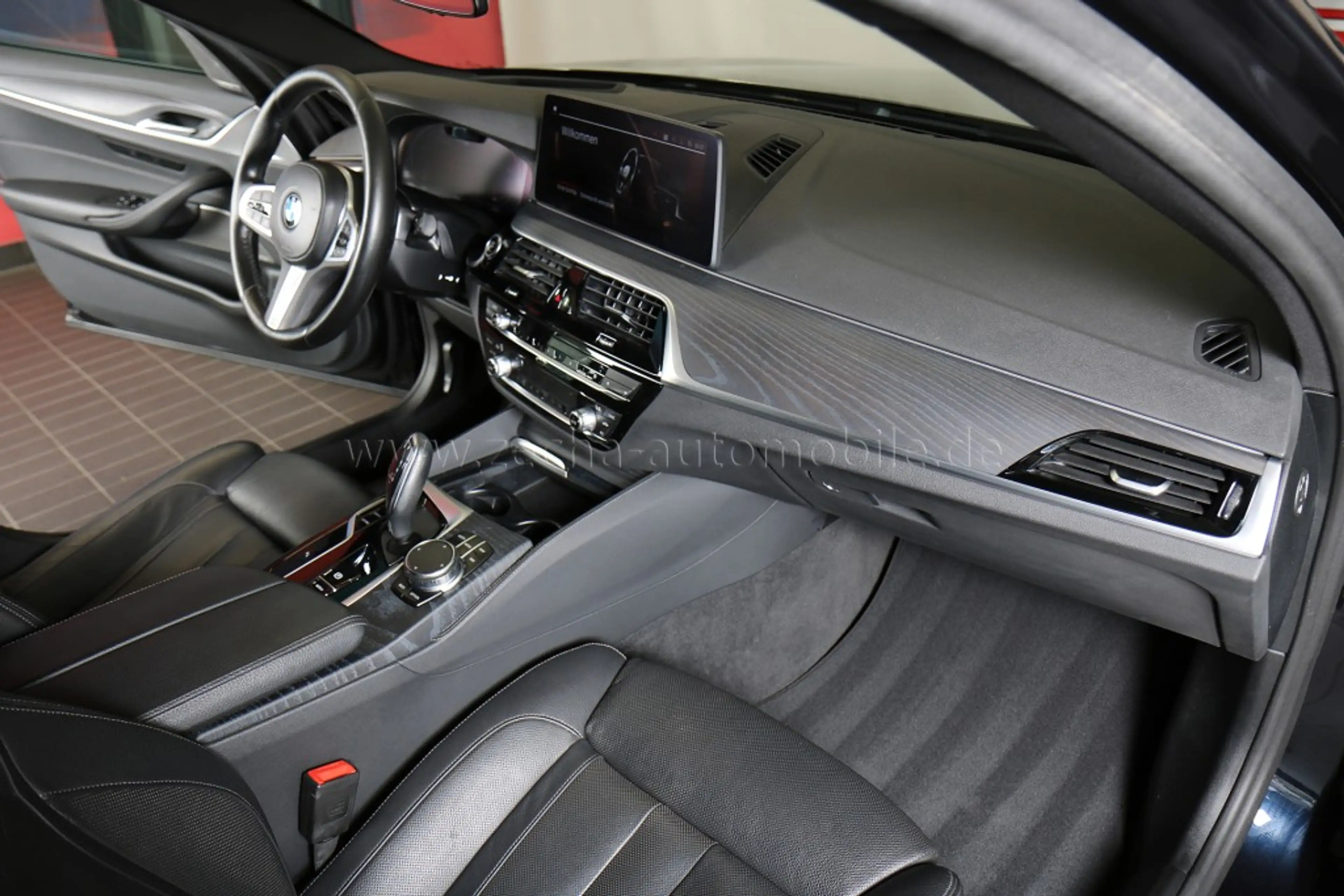 BMW 530 d xDr.Tour.M-SportPRO.Sitzbel.DrivProf.Laser — photo 26
