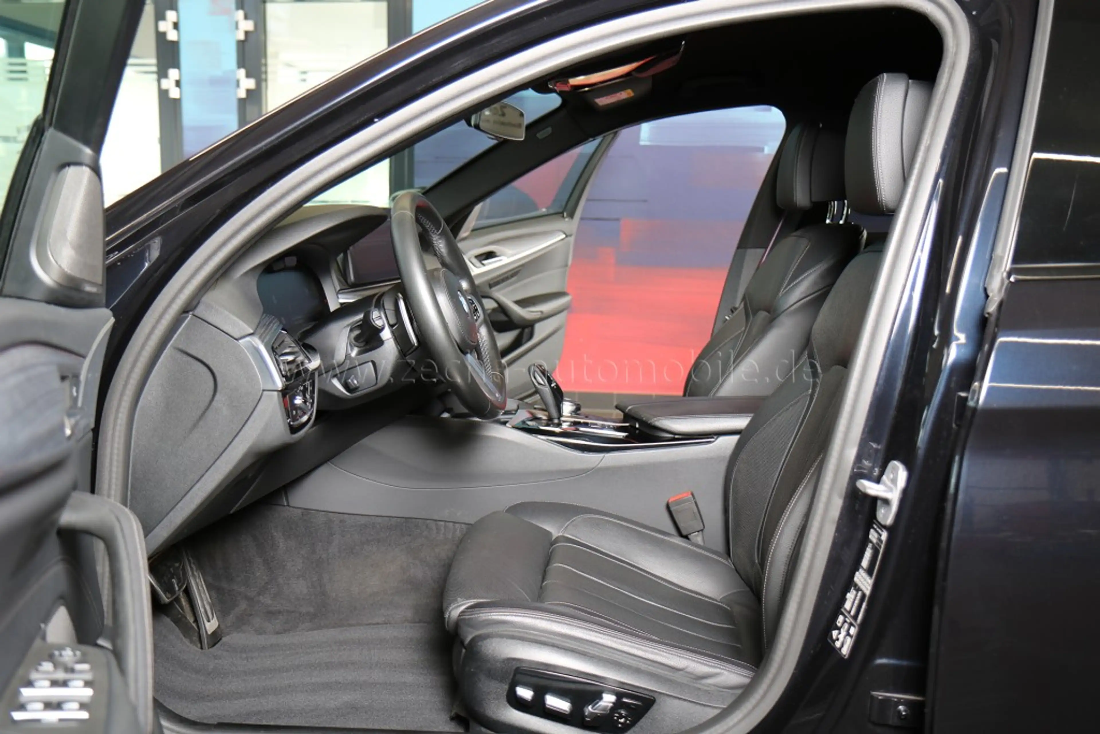 BMW 530 d xDr.Tour.M-SportPRO.Sitzbel.DrivProf.Laser — photo 3