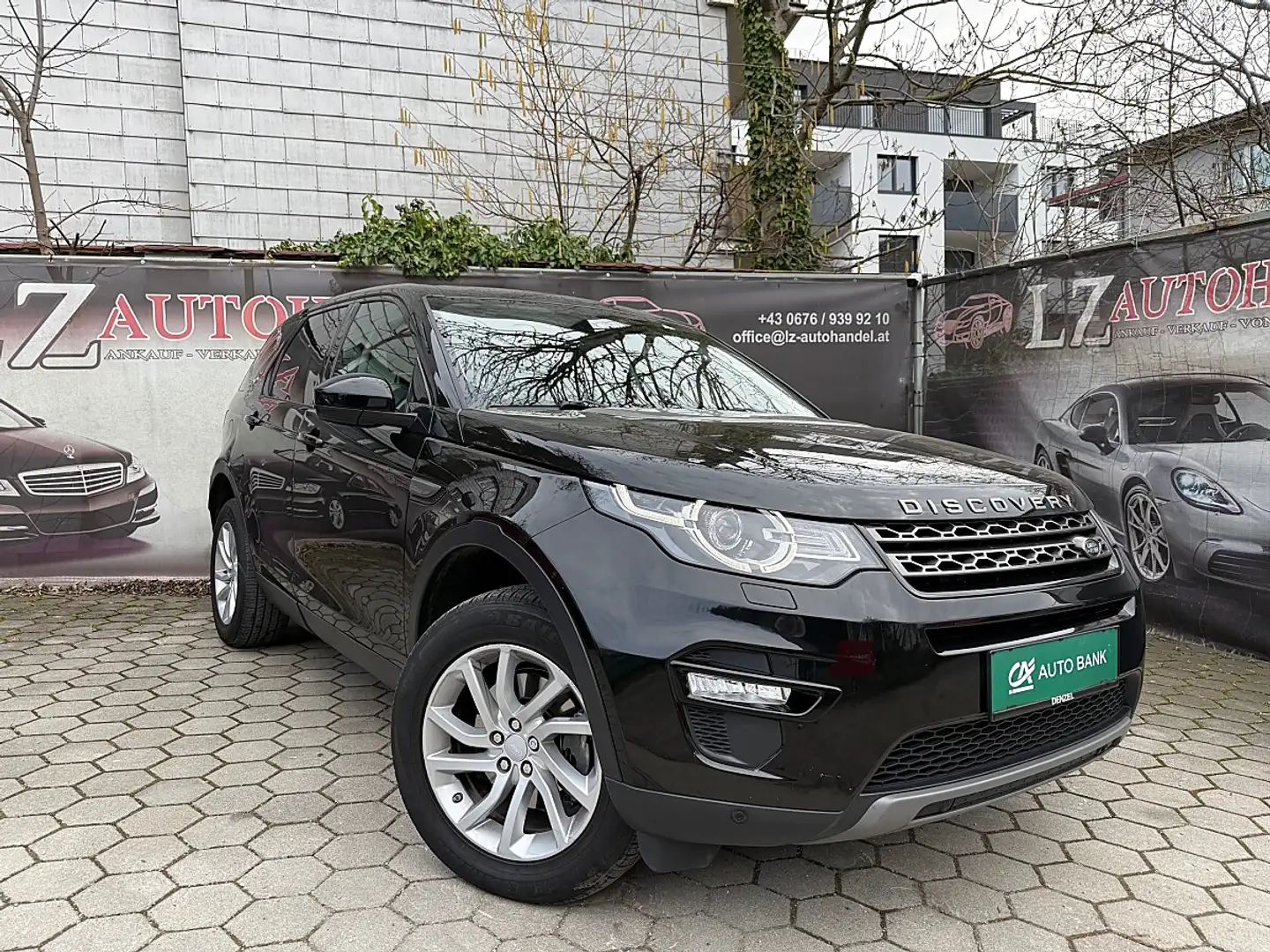 Land Rover Discovery Sport 2,0 TD4 4WD SE Aut. Schwarz - 1