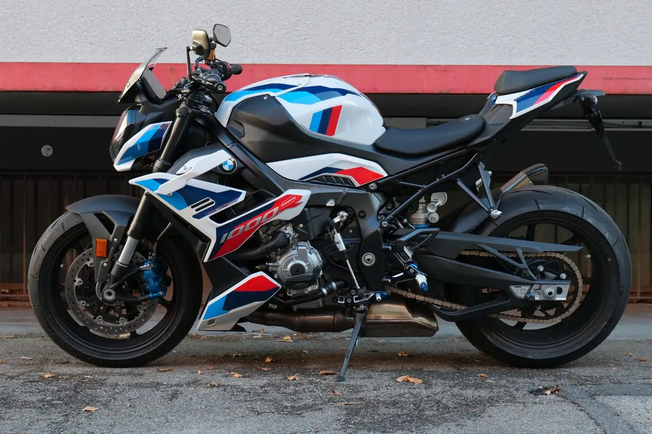 BMW M 1000 R