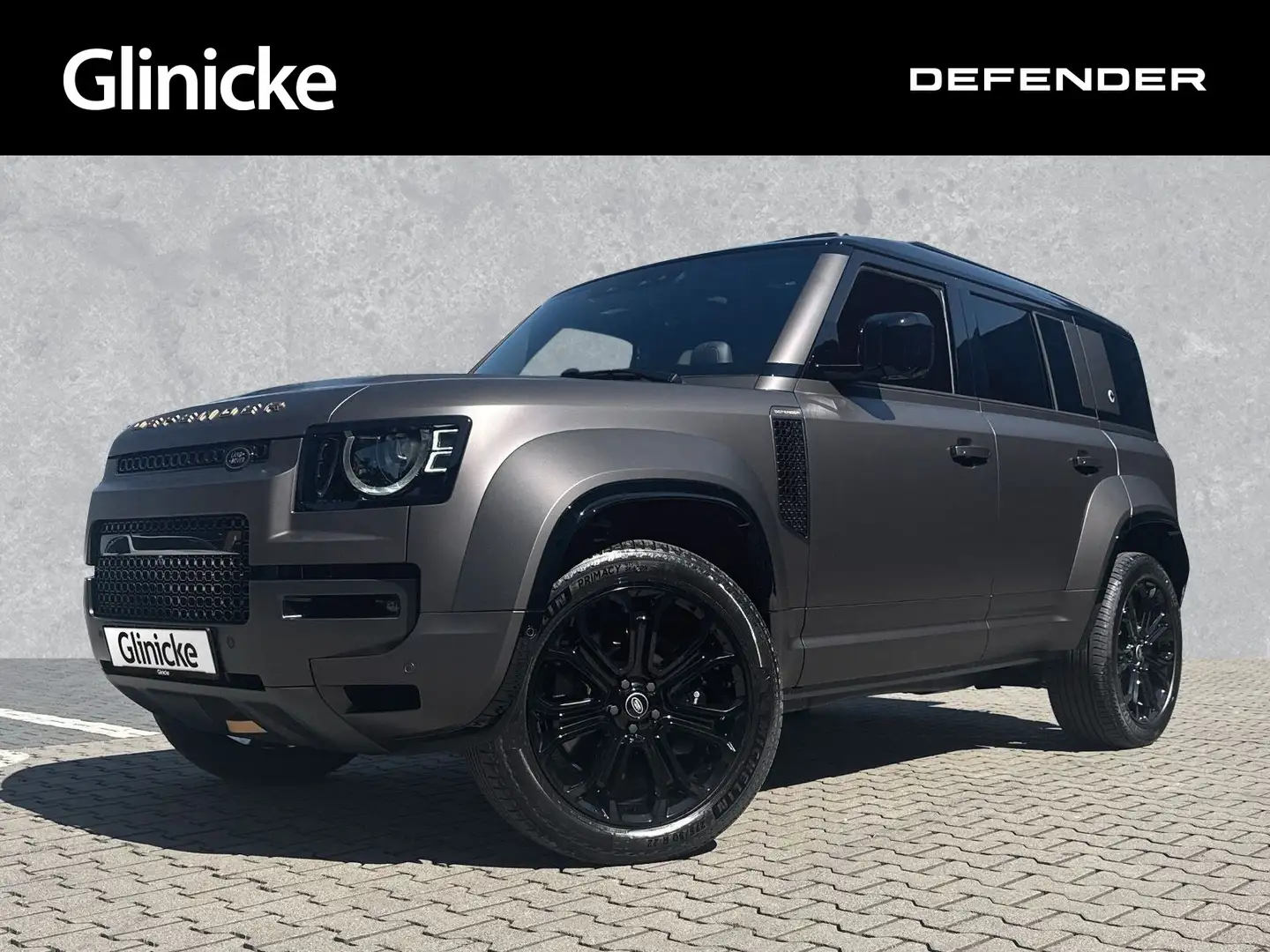 Land Rover Defender 110 Octa 22" Pano Matt Braun - 1