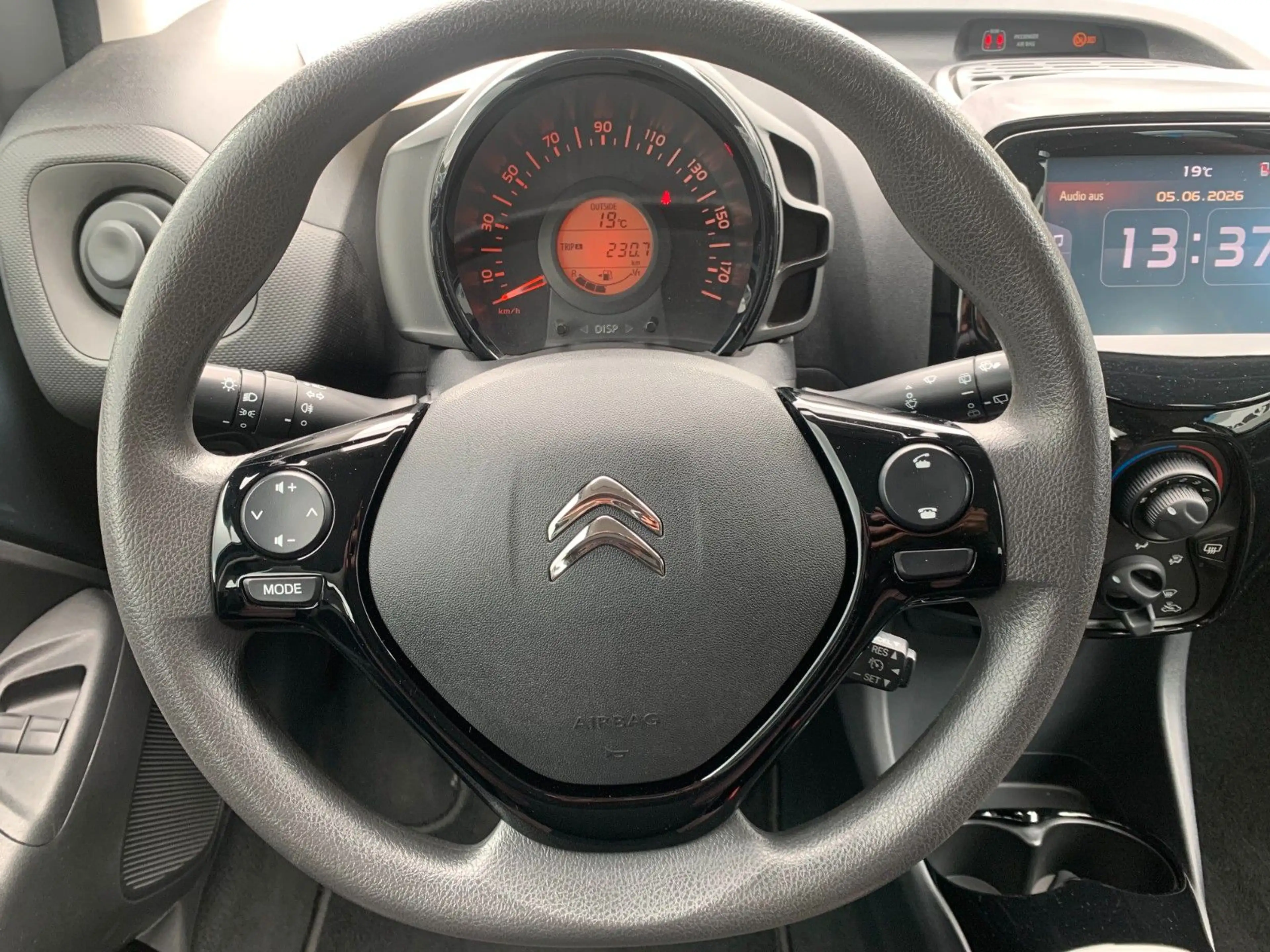 Citroen C1 Feel 73PS Klima/AppConnect/Tempom./Sitzh. — photo 12