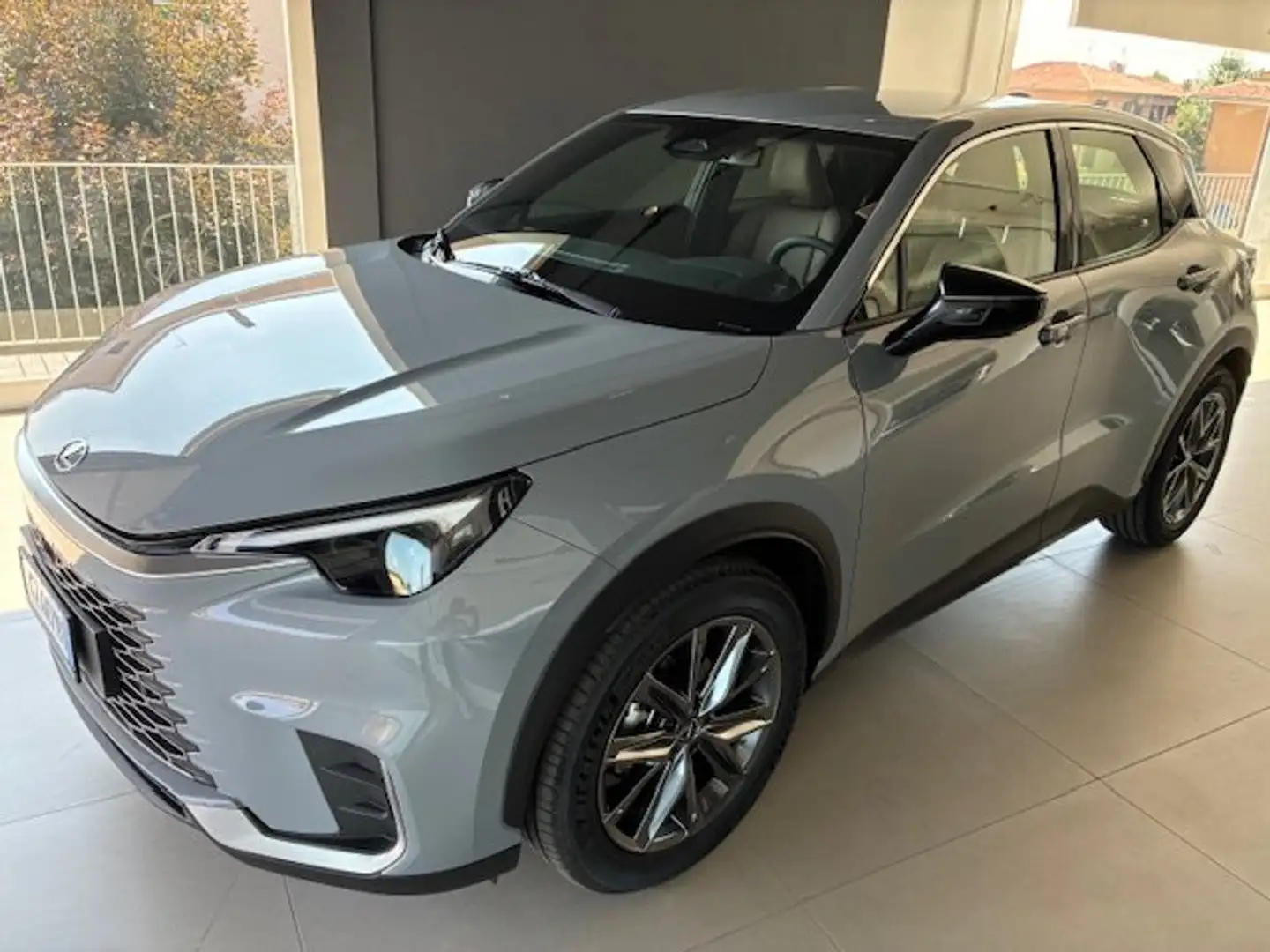 Lexus LBX LBX 1.5 hybrid Elegant 2wd - km ZERO! Grigio - 1