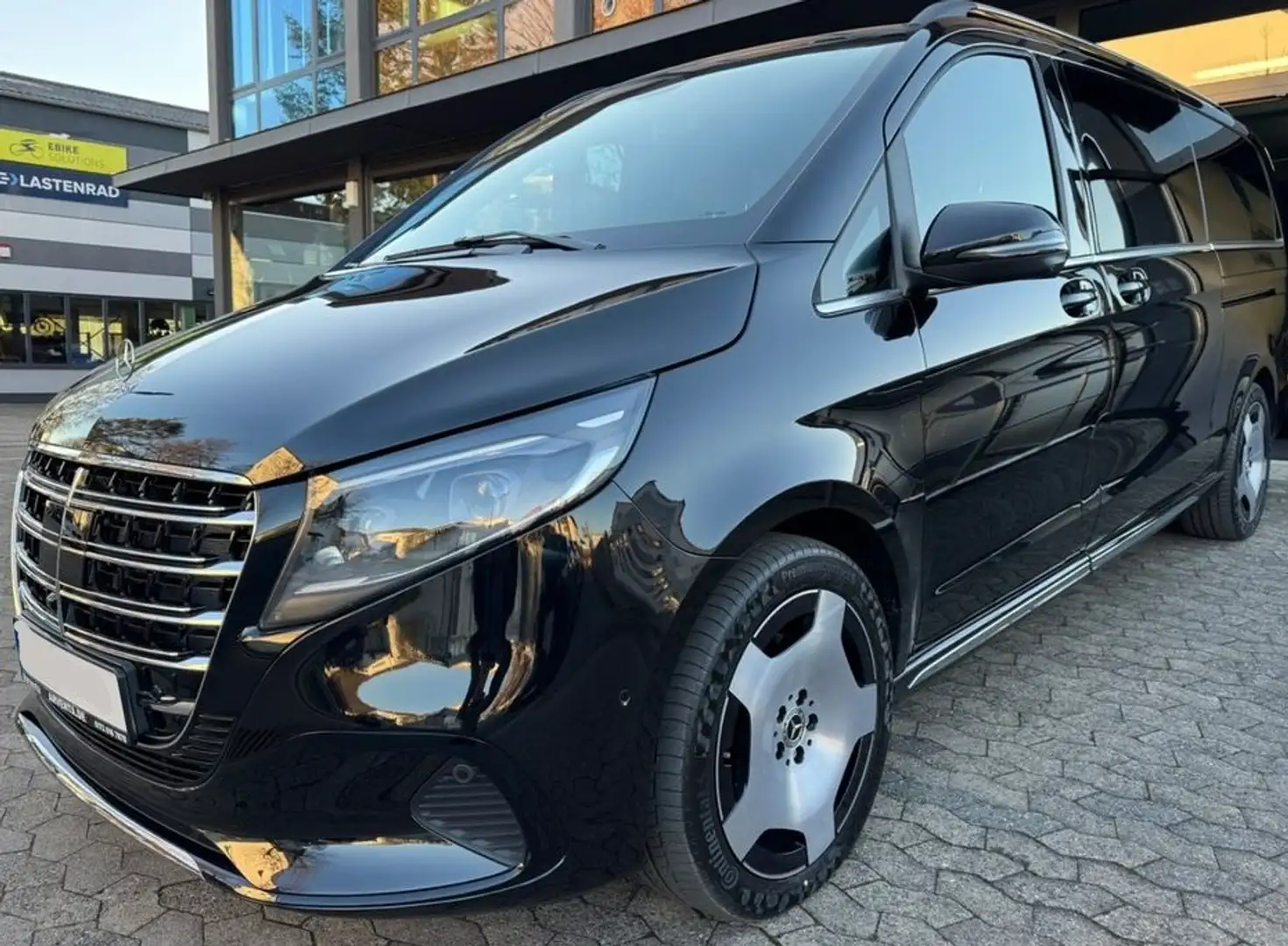 Mercedes-Benz V 300d Extralargo Exclusive Negro - 2