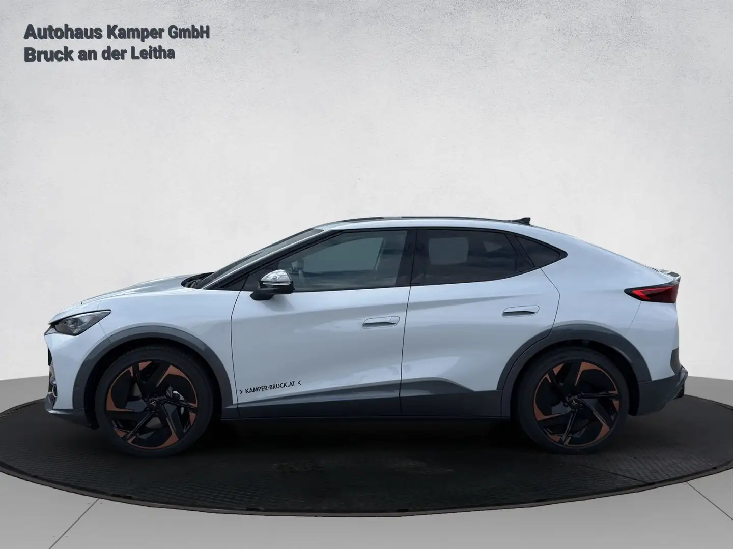 CUPRA Tavascan VZ Adrenaline 4Drive250kW/340PS Silber - 2